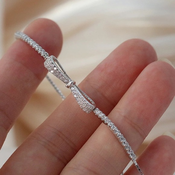 Jewelry - Sterling Silver 925 Diamond Bow Adjustable Bracelet